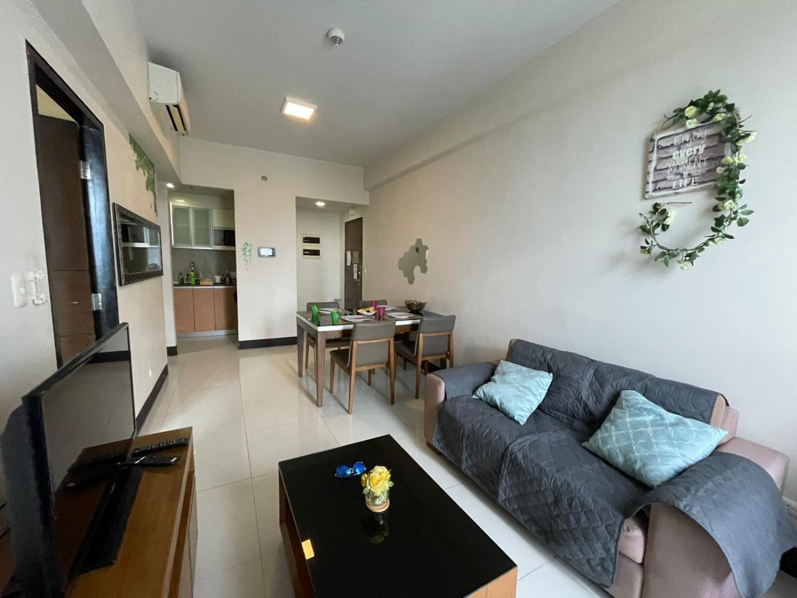 Mactan Newtown 8 Boulevard Deluxe Punta Engano  Экстерьер фото